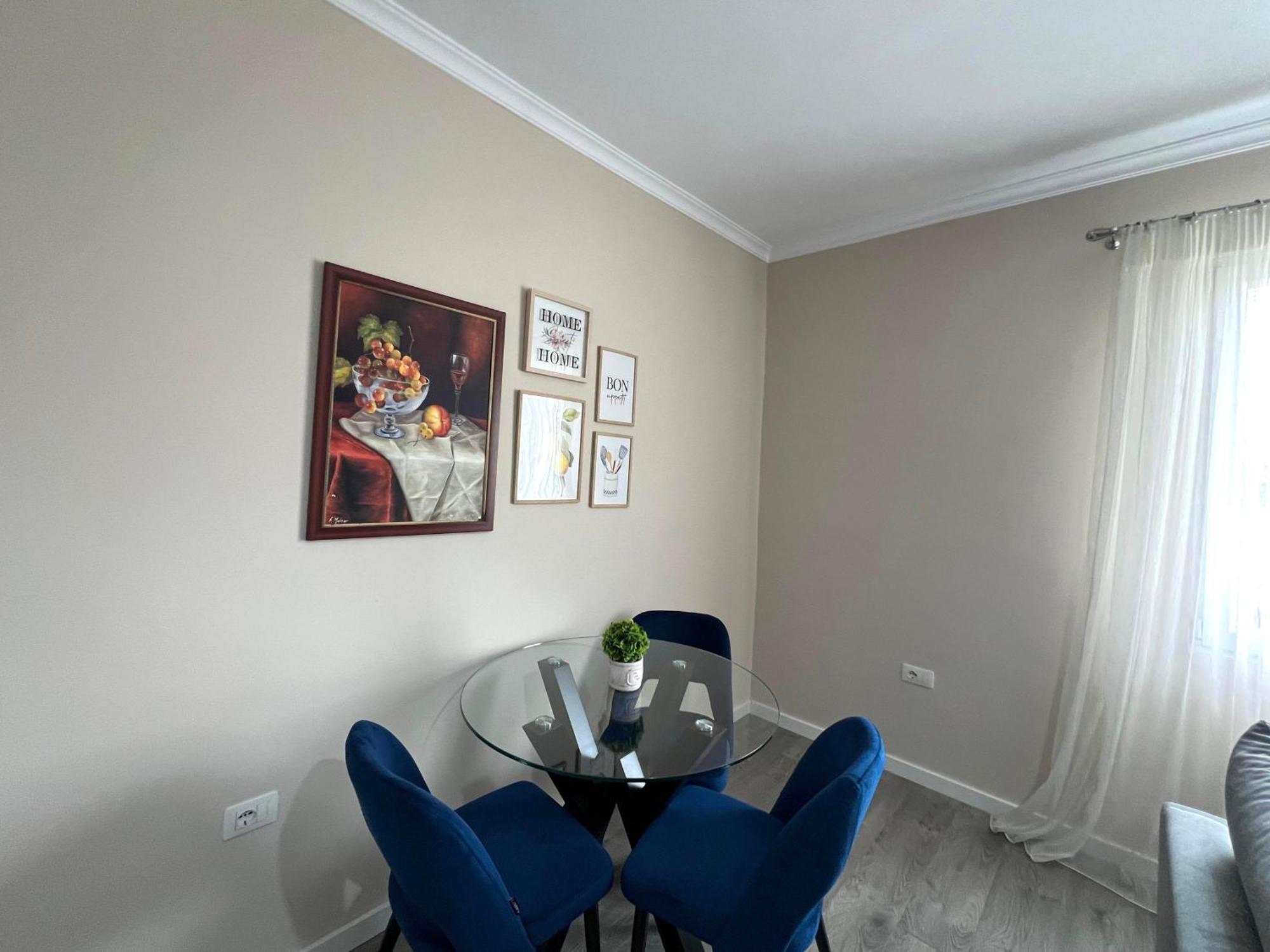 Cozy Flat Near Air Albania Stadium 1 Tirana Exteriör bild